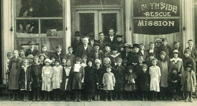 vintage group photo in front of the 'Southside Rescue Mission'