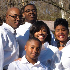 Deveraux Hubbard, pictured with his family, son Deveraux II, son Dawson (front), daughter Drew (middle) and wife Kristie
