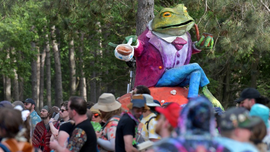 Revelers enjoy the music near the Starshine stage